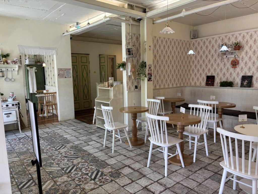 宅急便カフェ「コリコカフェ」の2階席